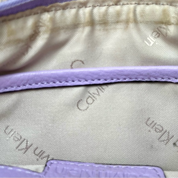 CALVIN KLEIN Lavender Crossbody Bag Mini Pebbled Faux Leather Purse - Picture 9 of 13